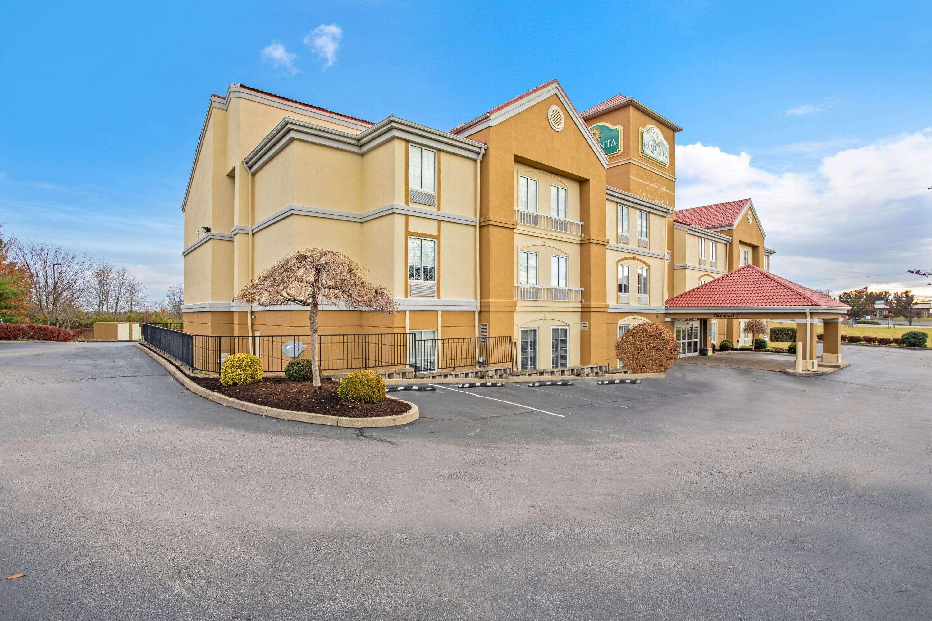 Отель La Quinta By Wyndham Lexington South / Hamburg Экстерьер фото