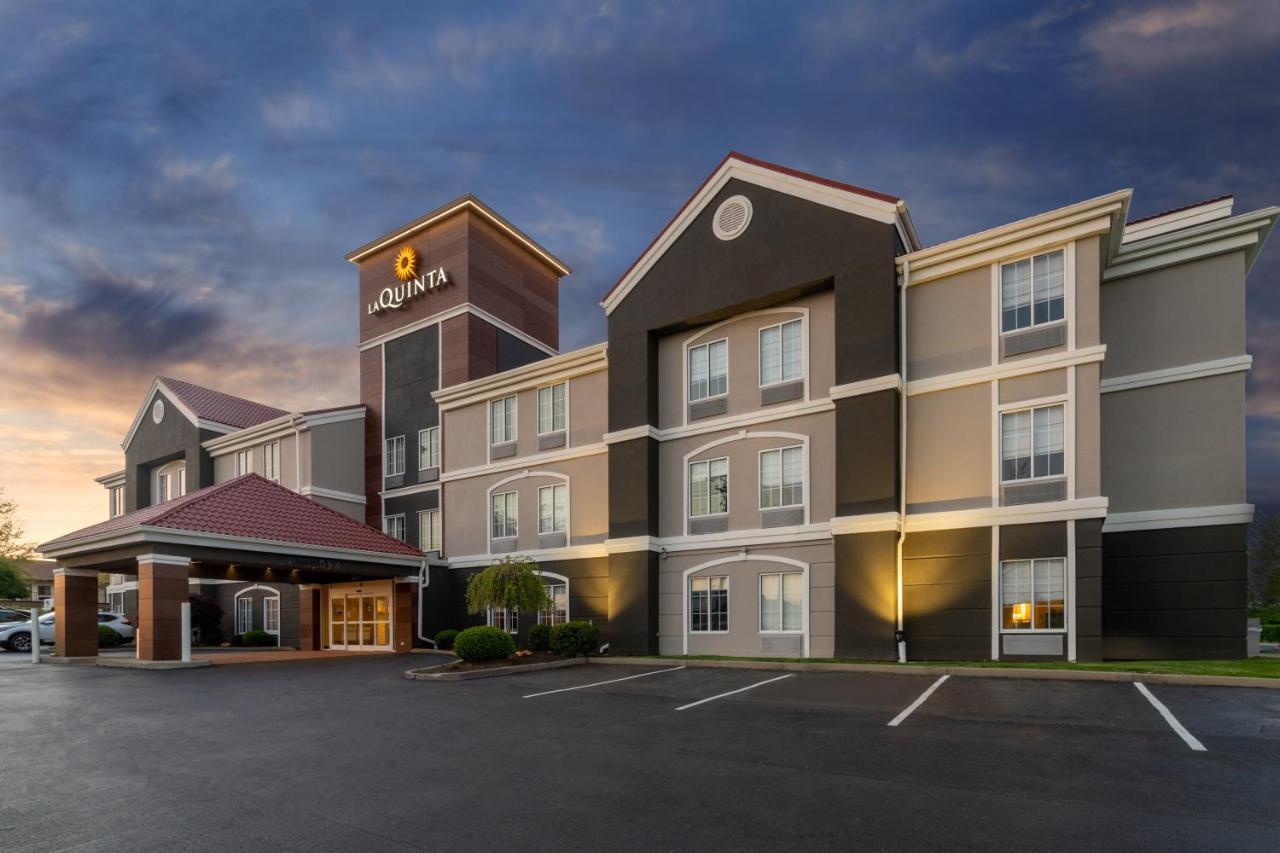 Отель La Quinta By Wyndham Lexington South / Hamburg Экстерьер фото