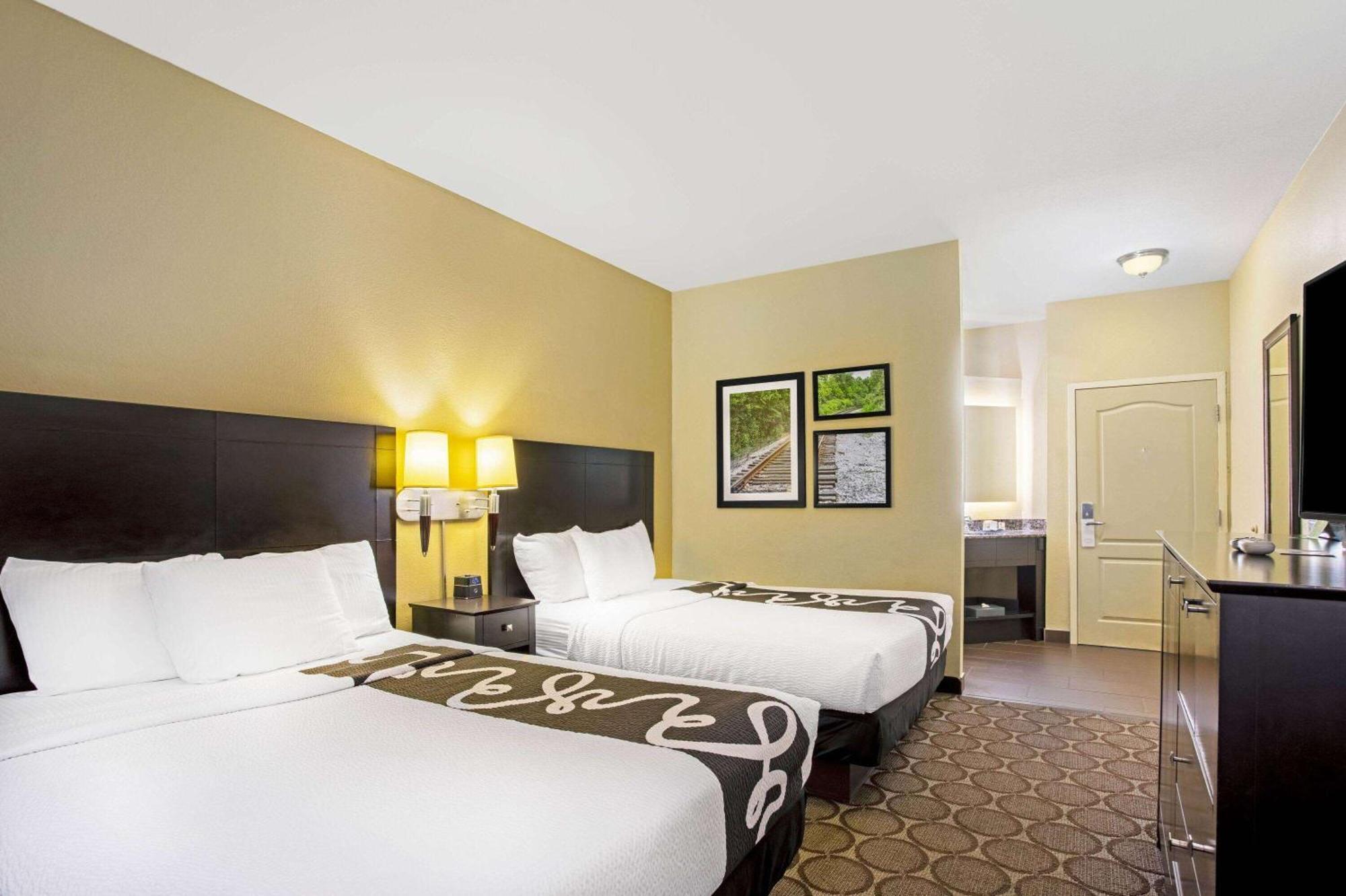 Отель La Quinta By Wyndham Lexington South / Hamburg Экстерьер фото